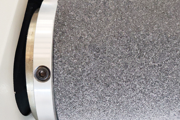 得馬裁切機F11滾動臺面